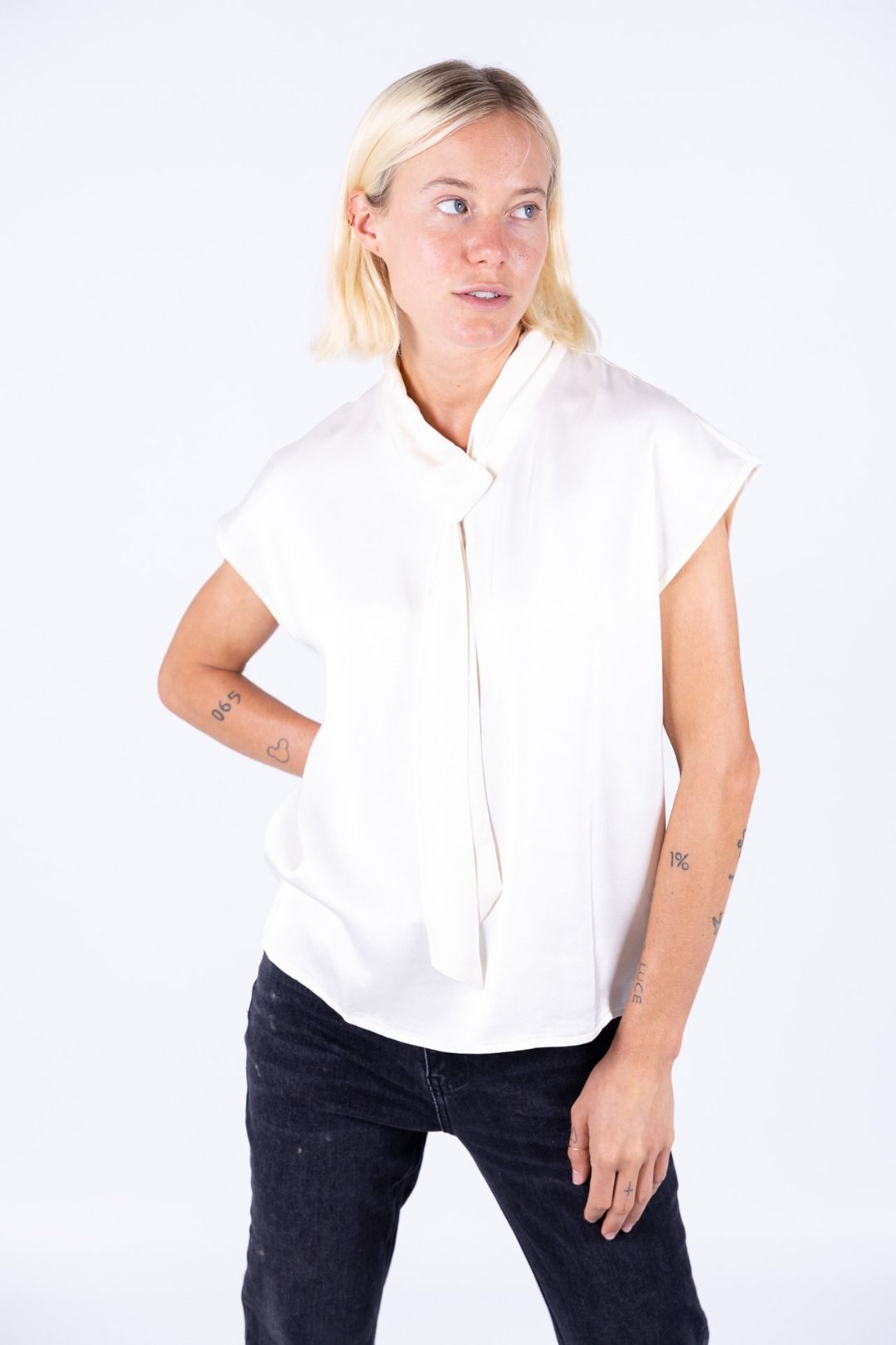 Susy Mix - Blusa con collo cravatta