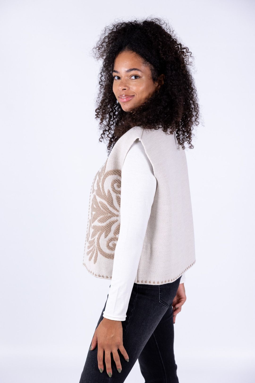 Tensione in - Gilet ricamo