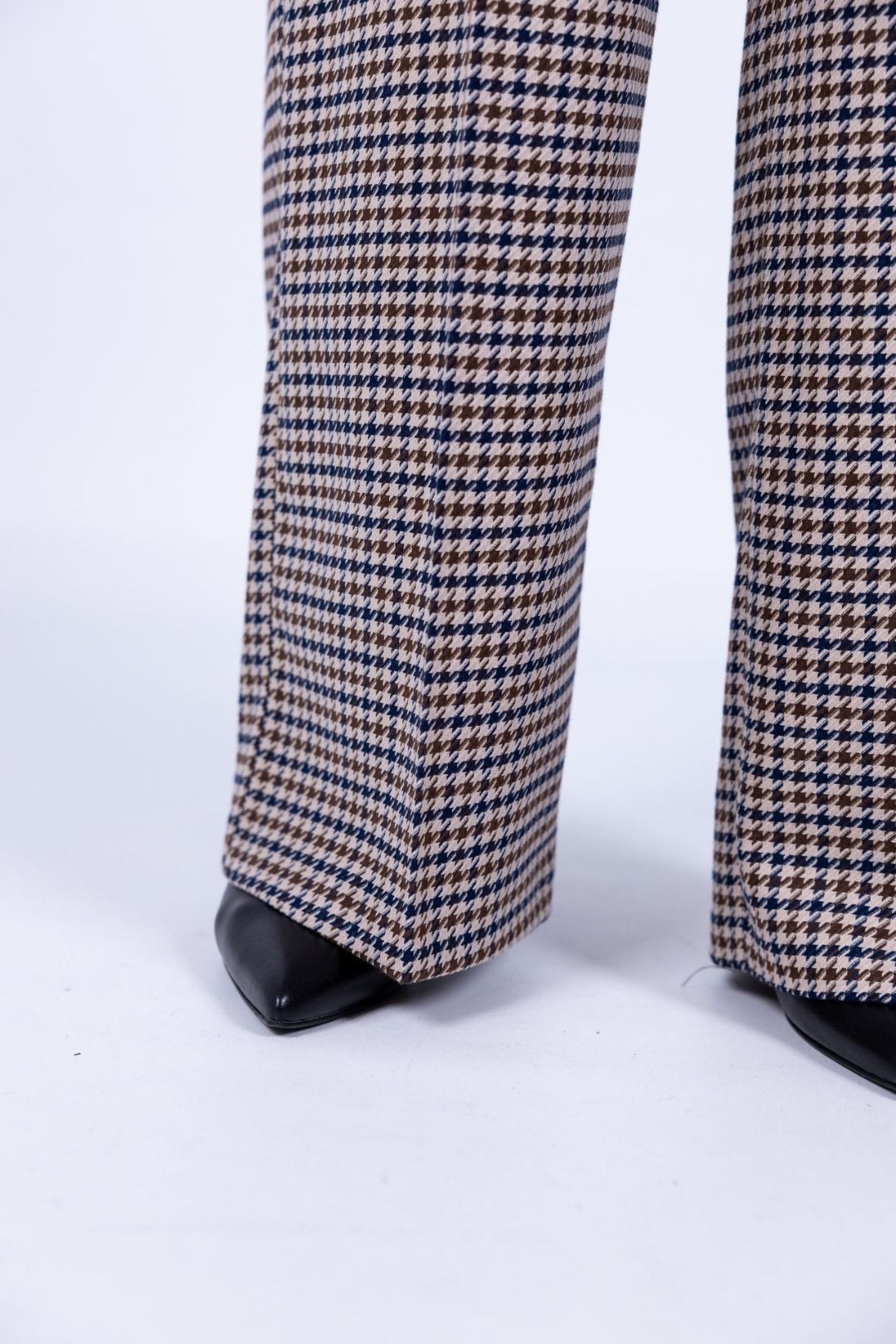Tensione in - Pantalone palazzo con cintura