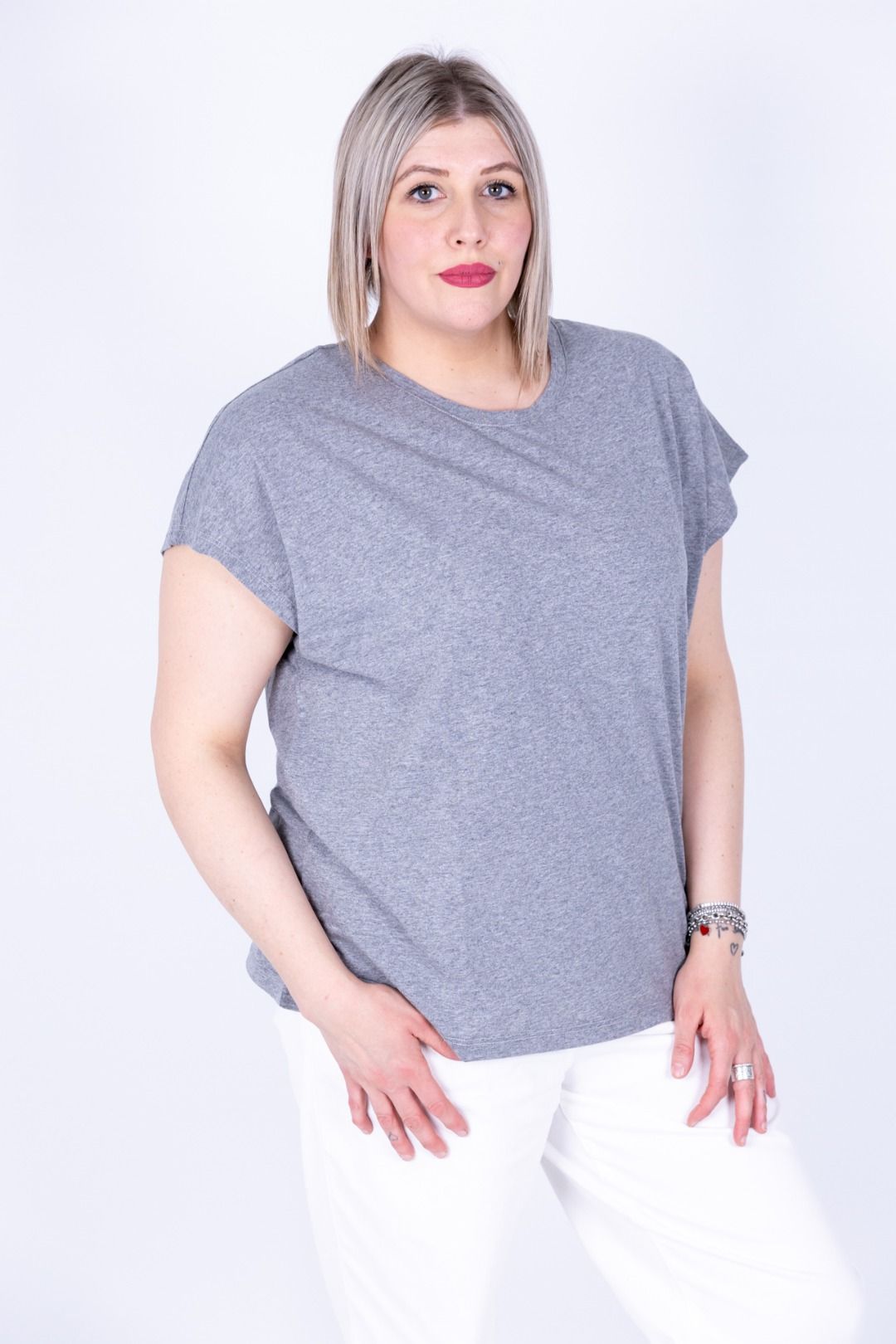 Susy Star - T-shirt scollo madonna