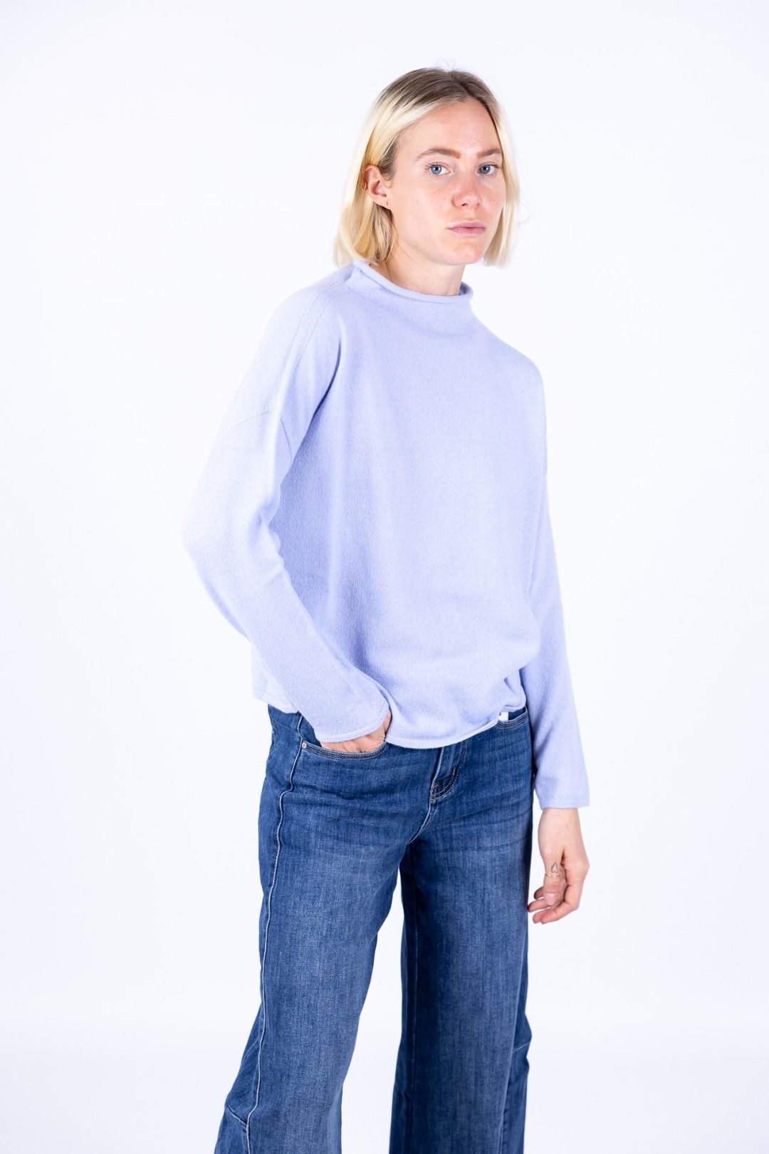 Nhoi Lab - Maglia con collo a cratere