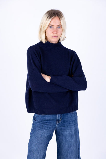 Nhoi Lab - Maglia ovetto con  collo cratere