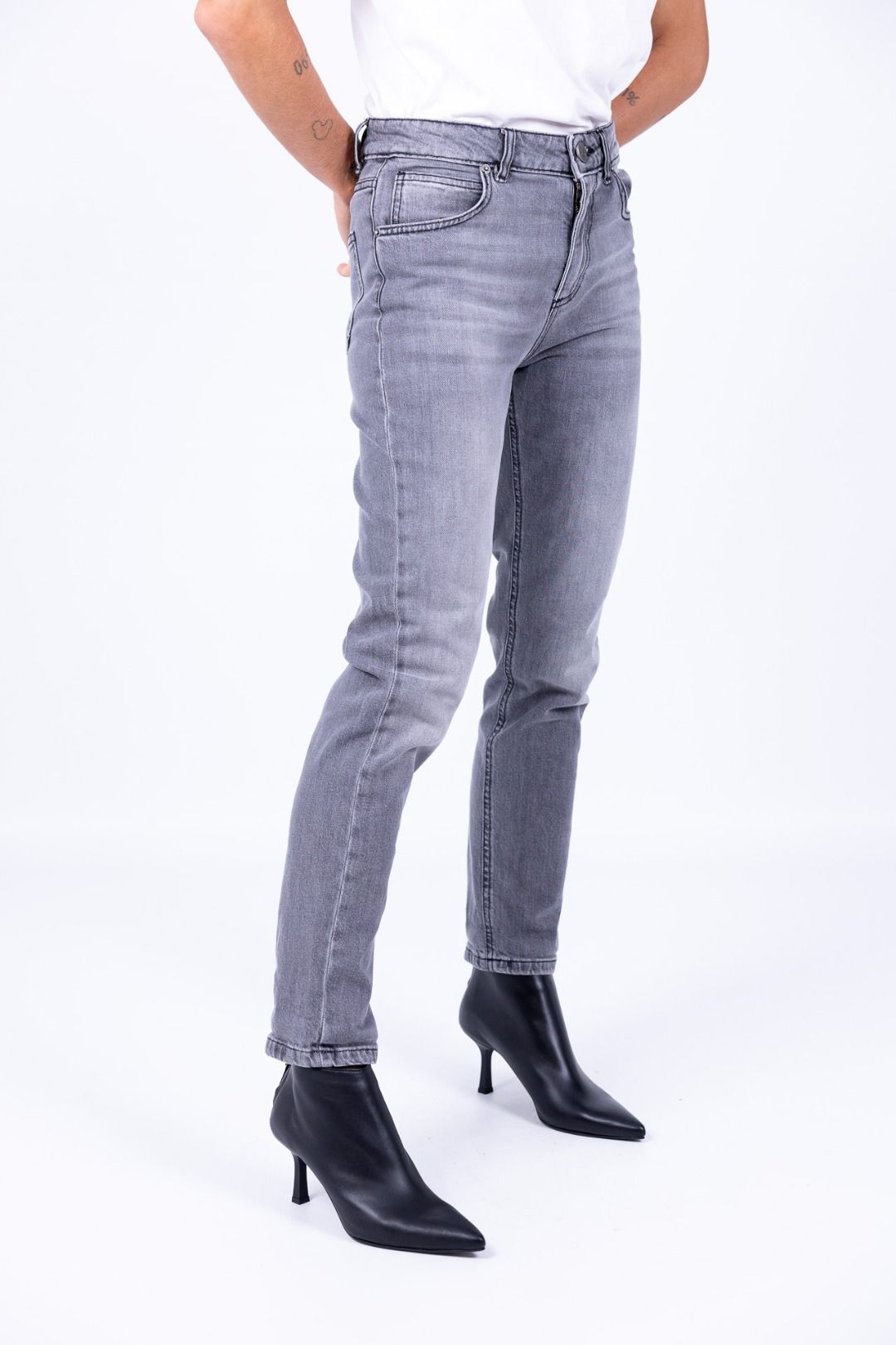 A&V Trade - Jeans Levante