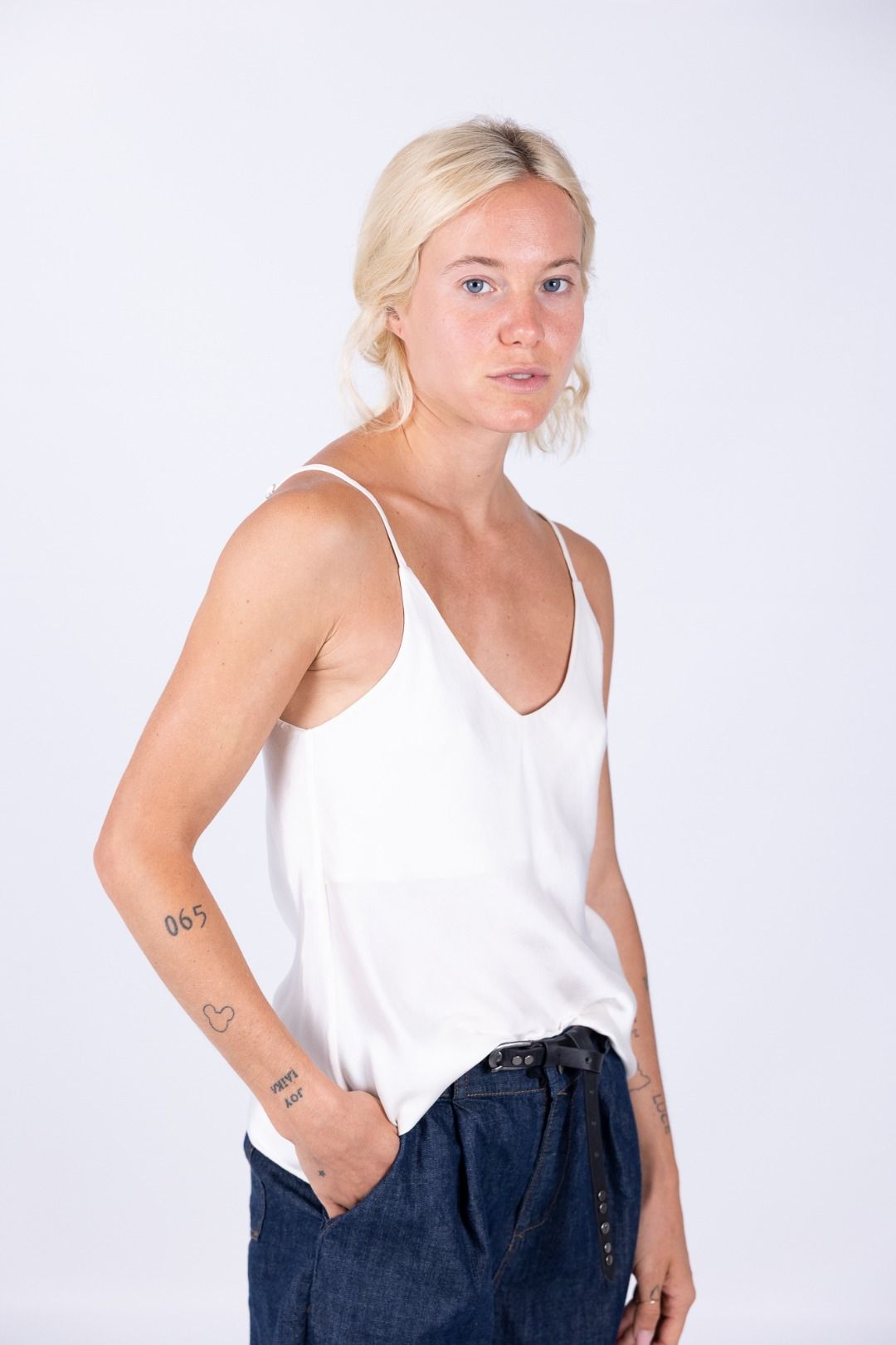HaveOne - Top con bretellina scollo V