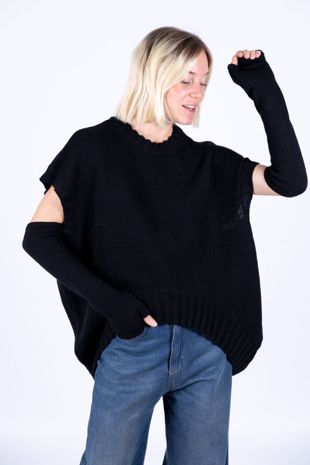 Tensione in - Gilet stondato con manicotti