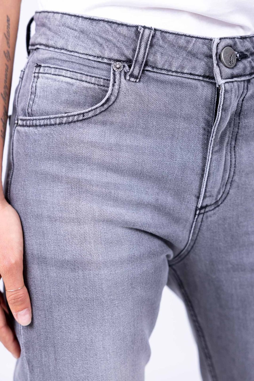 A&V Trade - Jeans Levante