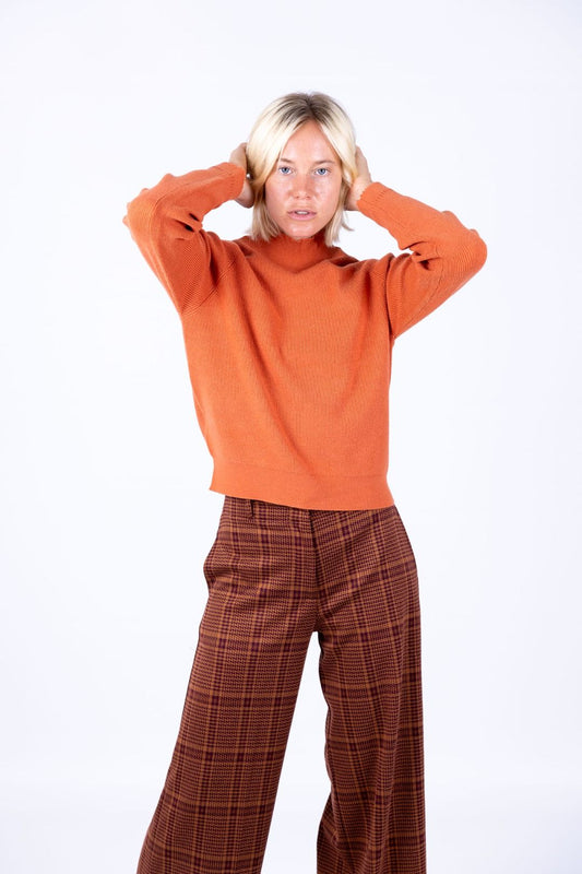 Surkana - Maglia slim collo lupetto