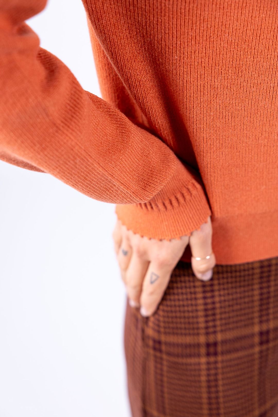 Surkana - Maglia slim collo lupetto