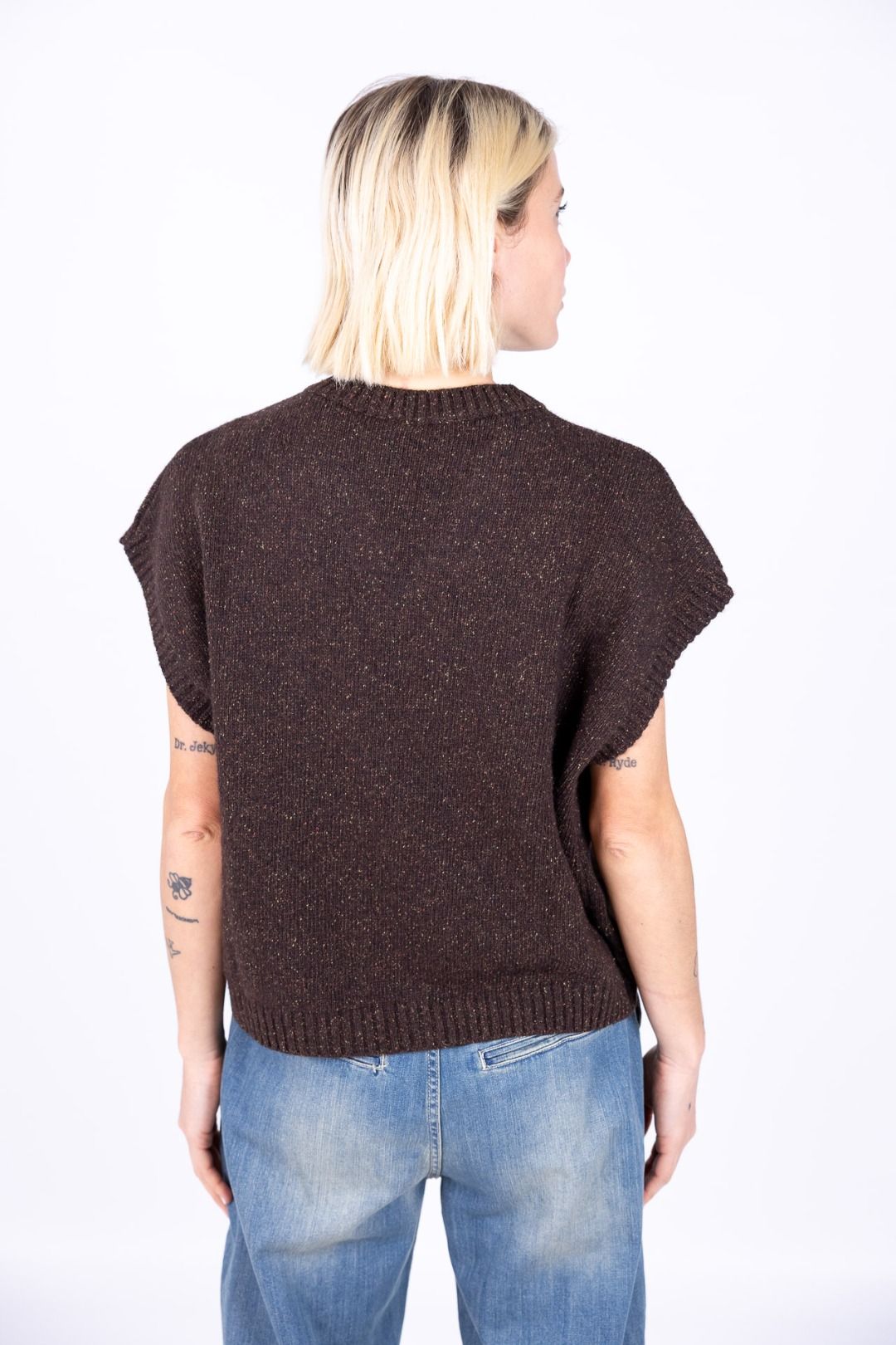 Tensione In - Gilet con spilla