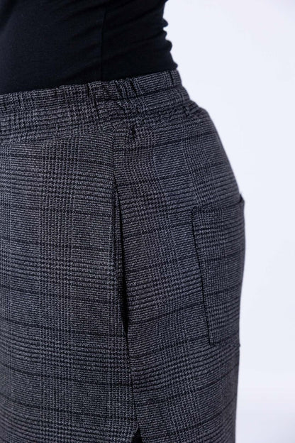 Tensione in - Short con pizzo