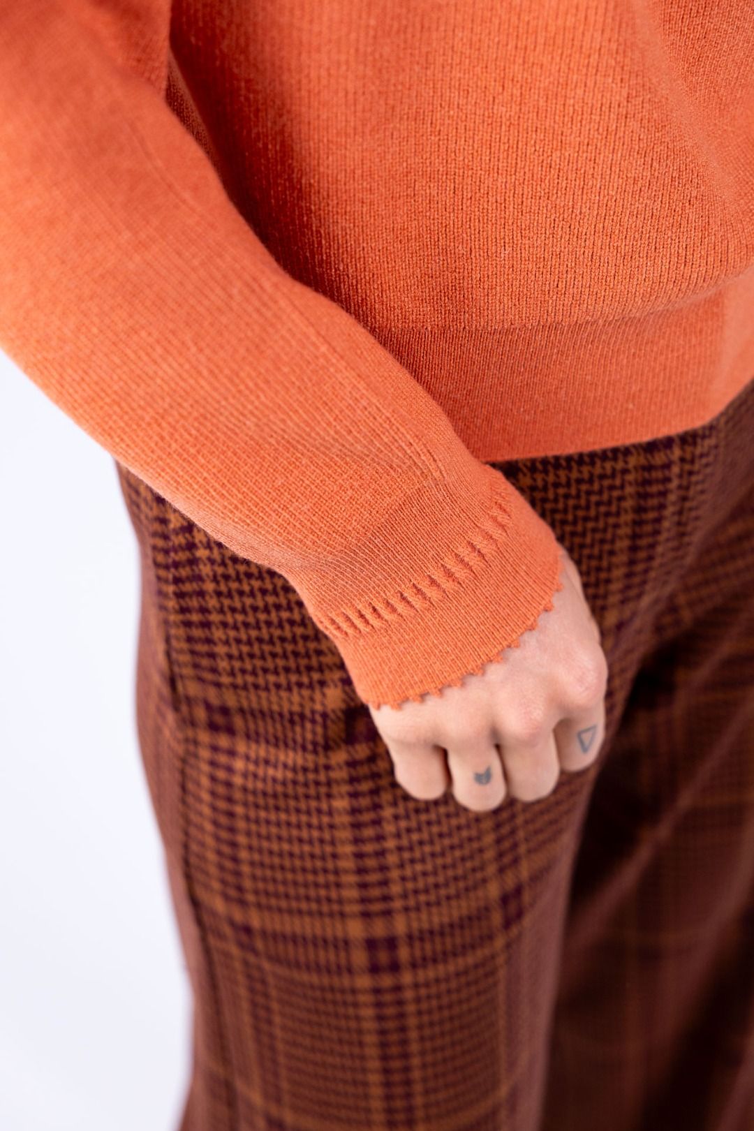 Surkana - Maglia slim collo lupetto