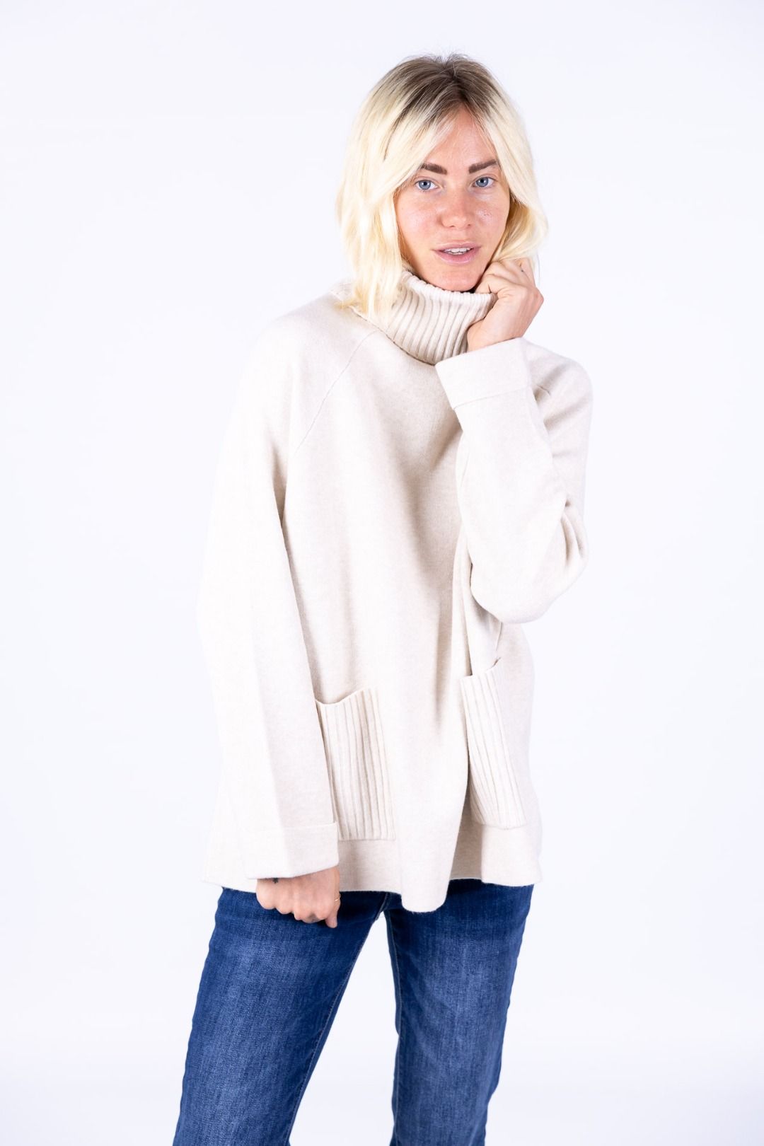 Decima Domus - Maglia collo alto con tasche