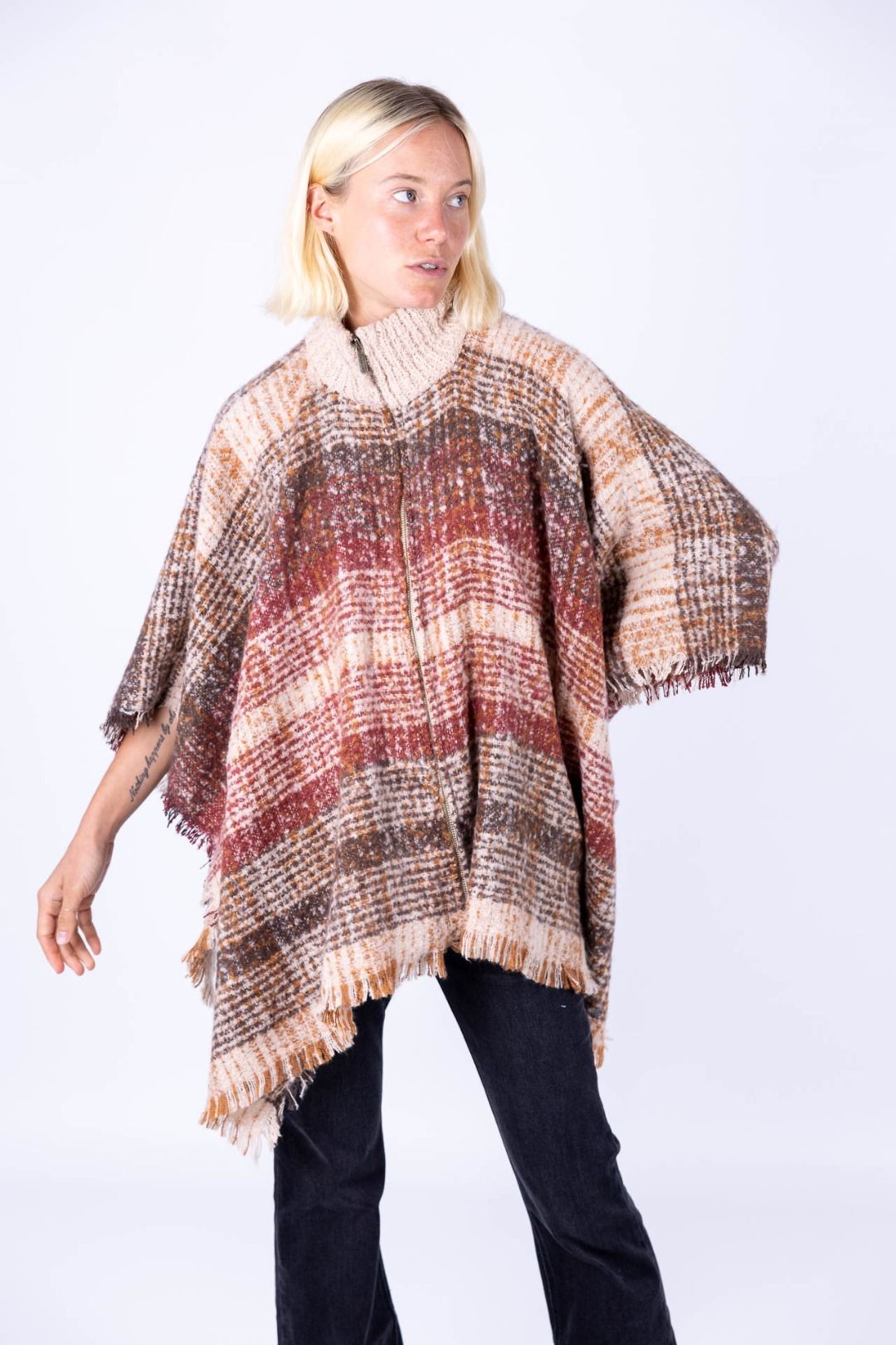 Surkana - Poncho a quadri con zip