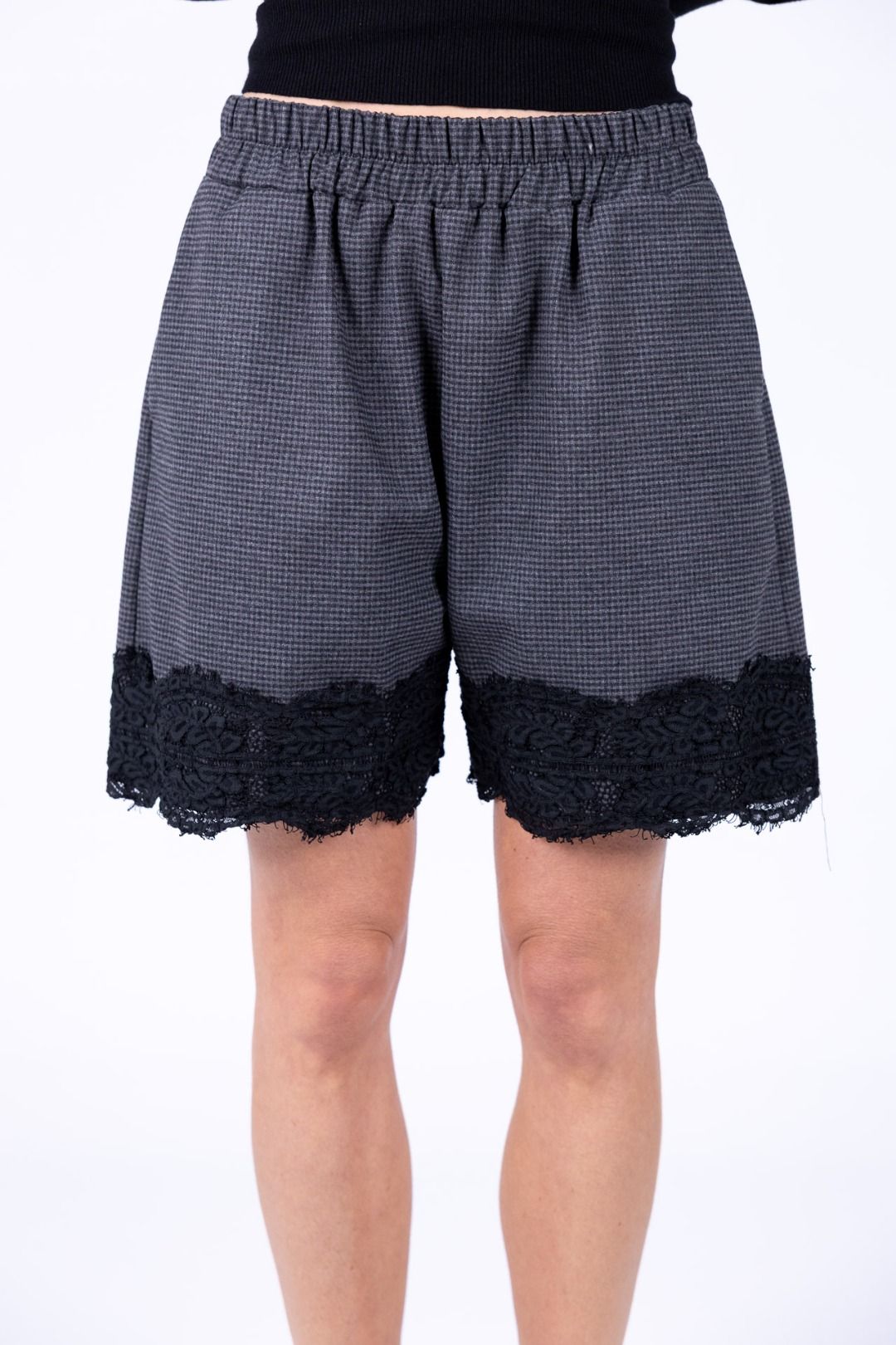 Susy Mix - Short con pizzo