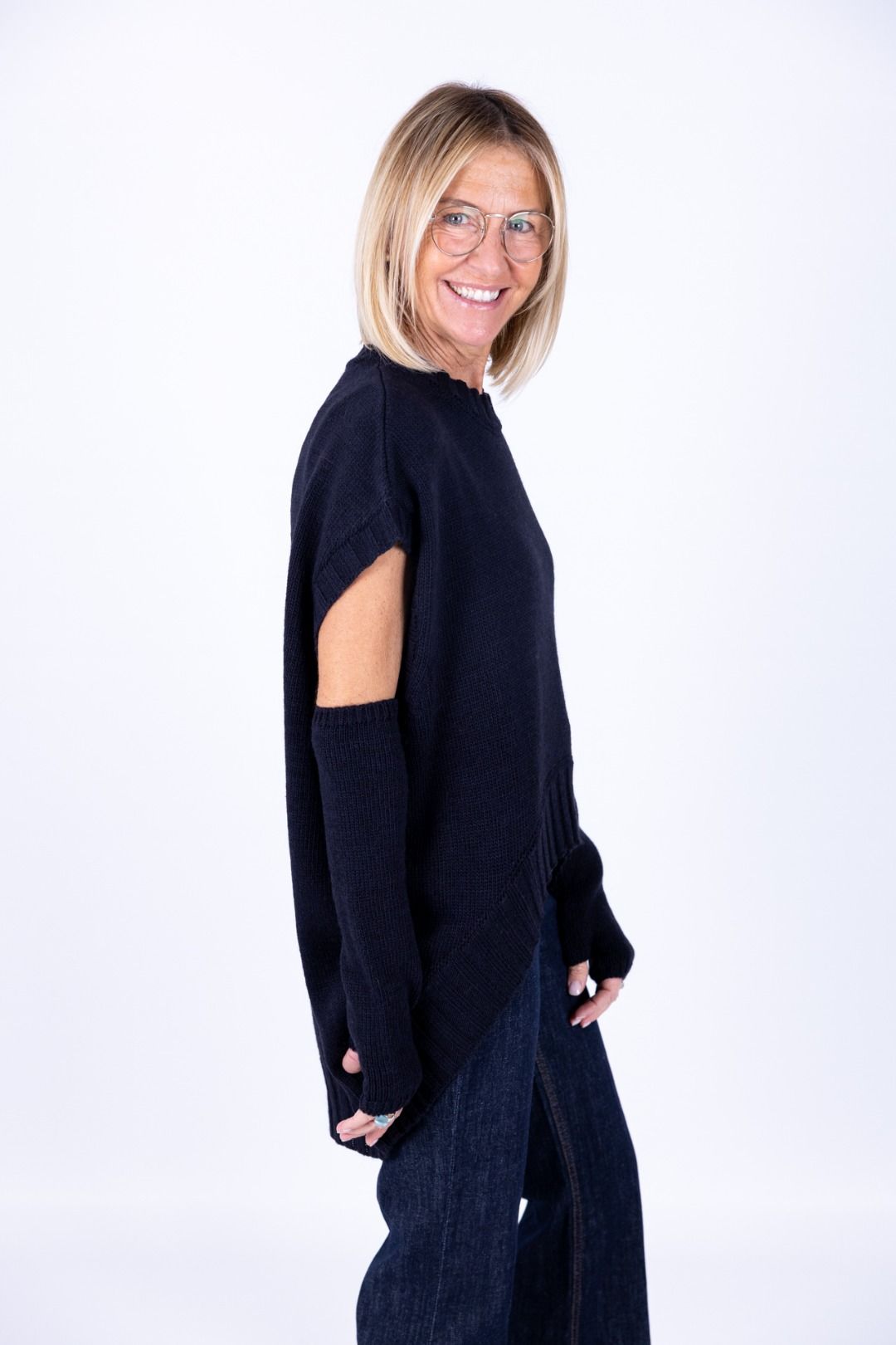 Tensione in - Gilet stondato con manicotti