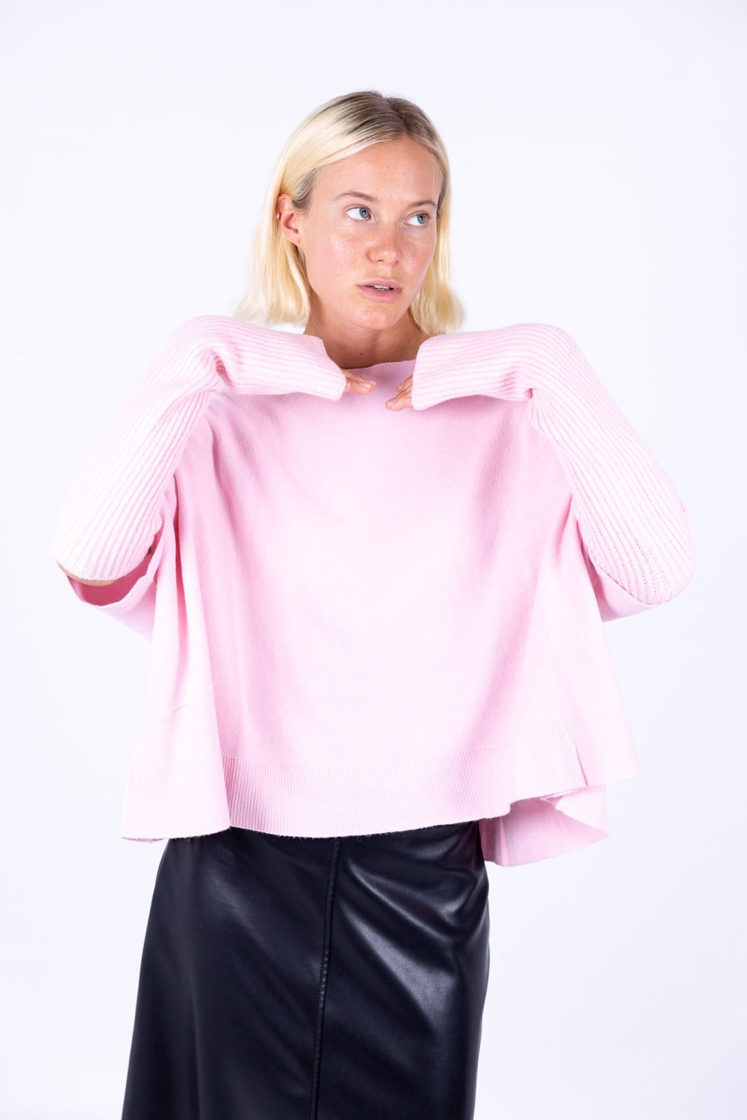 Arvs - Maglia scatoletta con manicotto