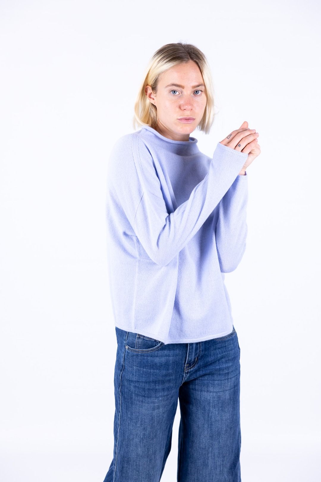 Nhoi Lab - Maglia con collo a cratere