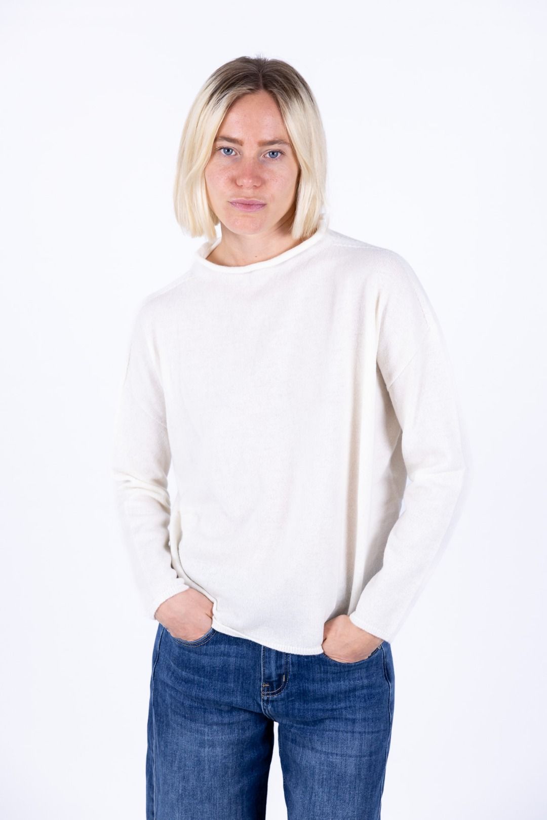 Nhoi Lab - Maglia con collo a cratere