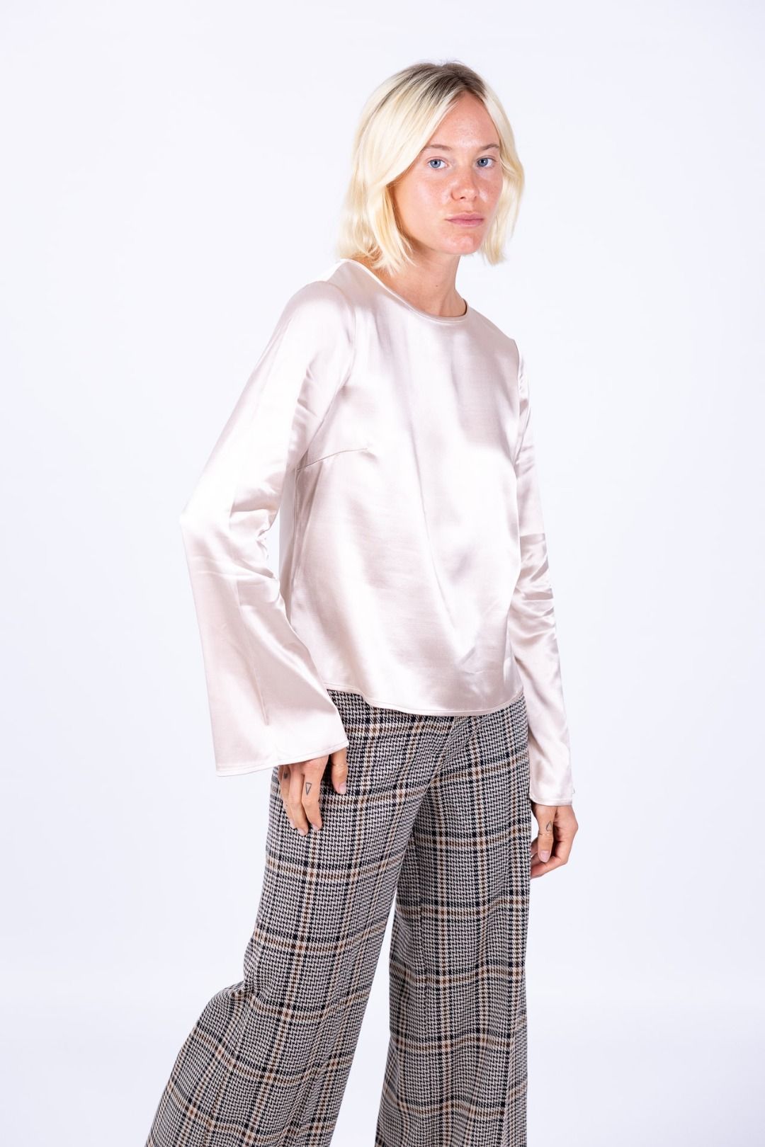 Surkana - Camicia con maniche leggermente a calla