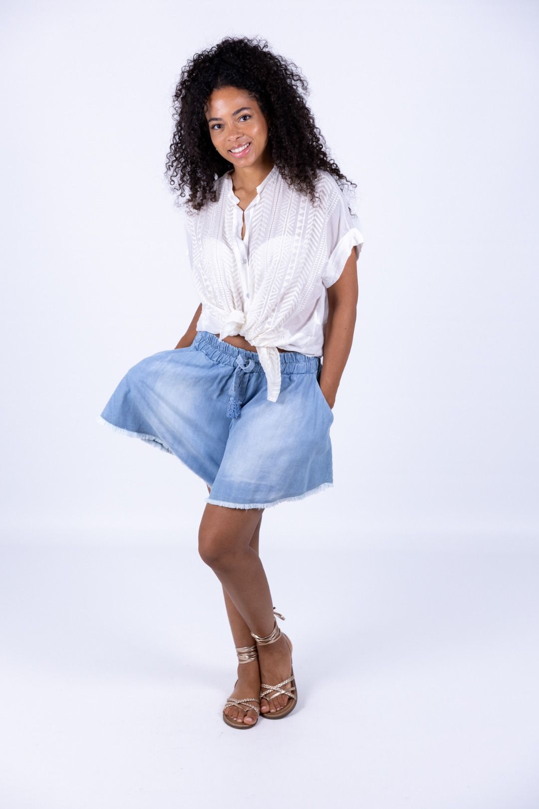 Tensione In - Camicia in mussola con ricamo m/c