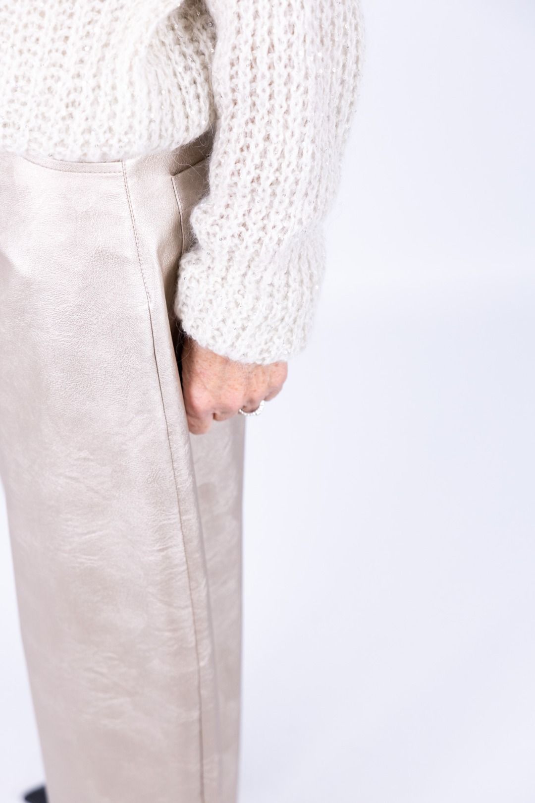 Tensione in - Maglia buco spalla