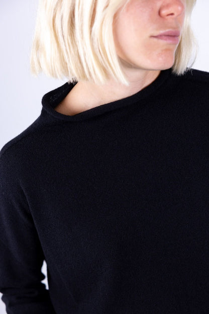 Nhoi Lab - Maglia con collo a cratere