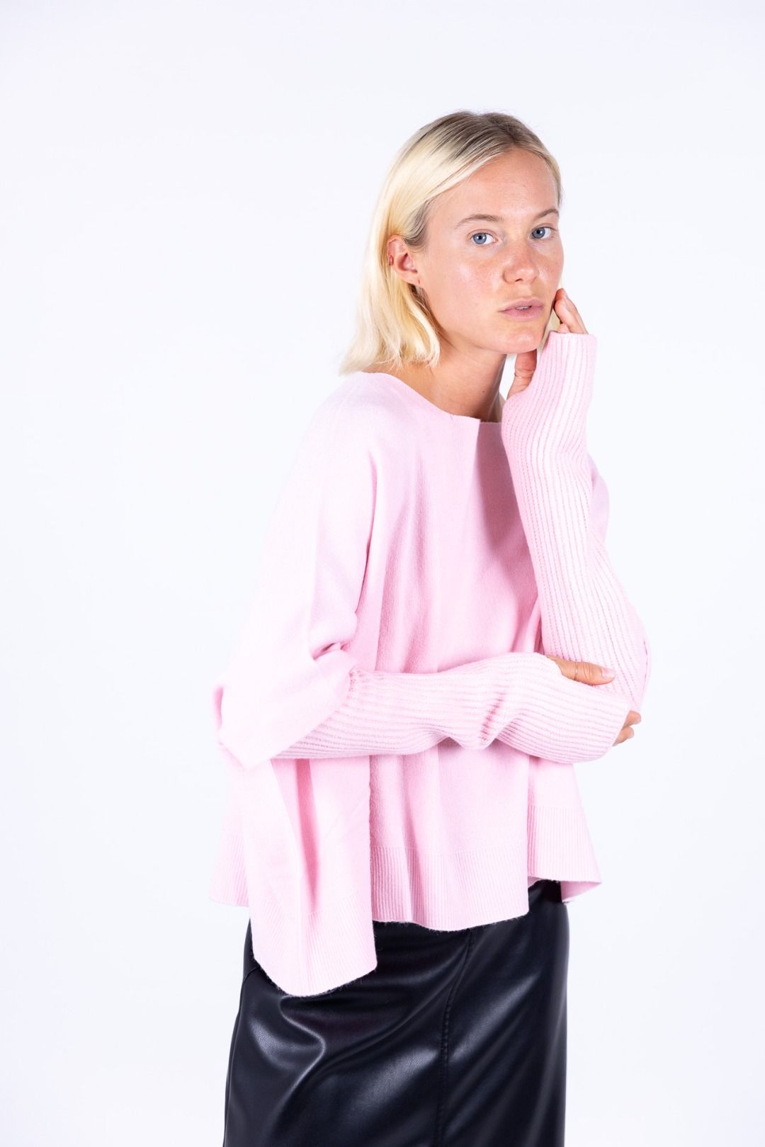 Arvs - Maglia scatoletta con manicotto