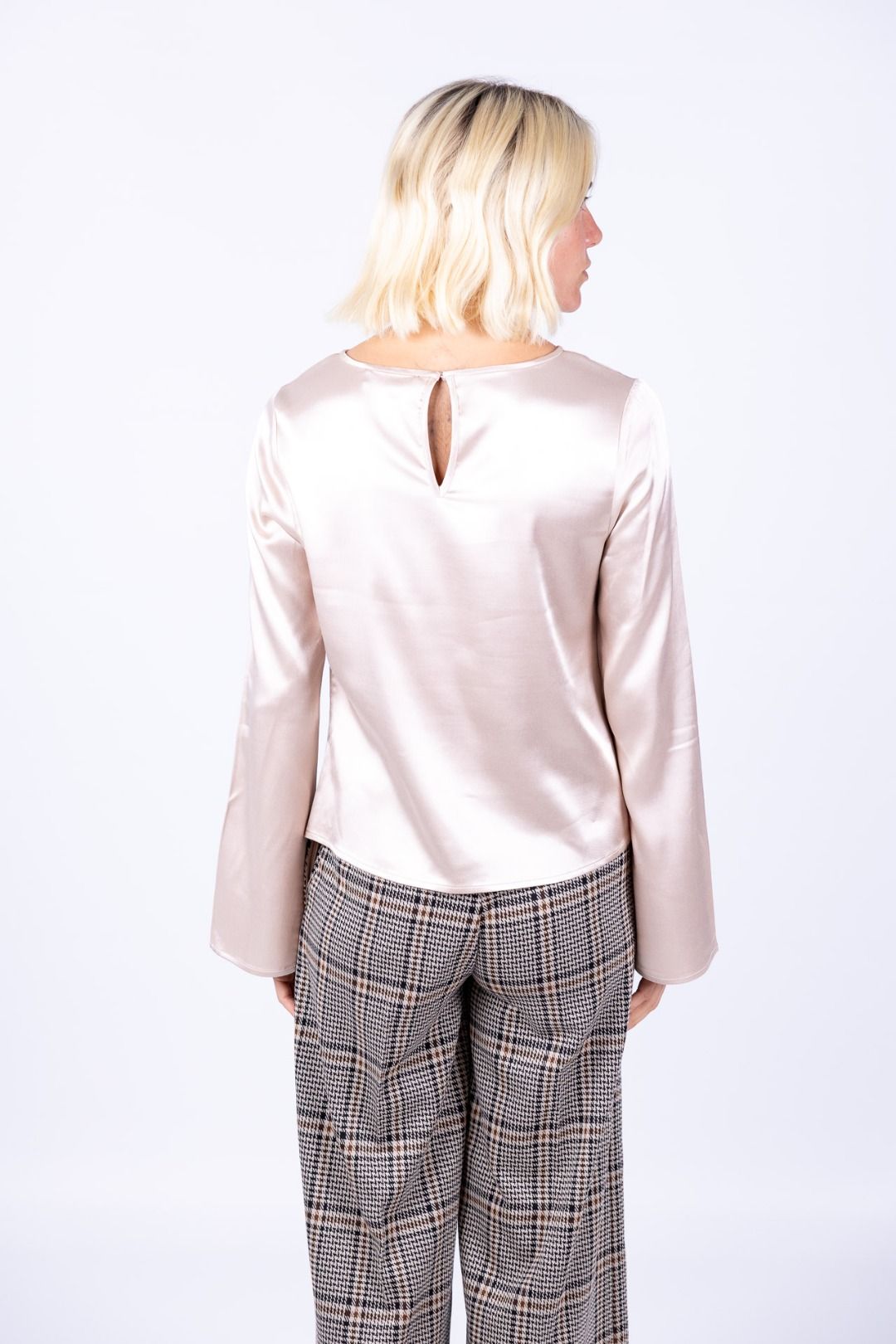 Surkana - Camicia con maniche leggermente a calla
