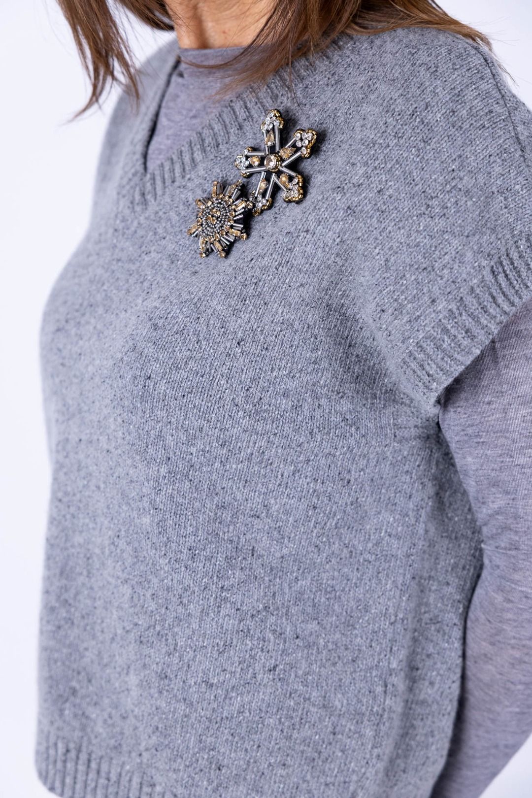 Tensione In - Gilet con spilla