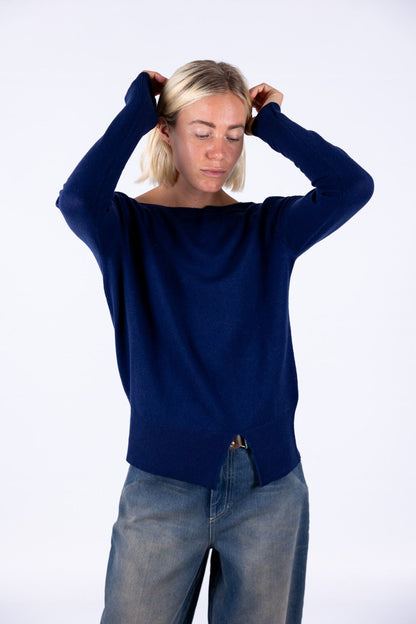 Bottega Artigiana - Maglia scollo barchetta spacchetto laterale