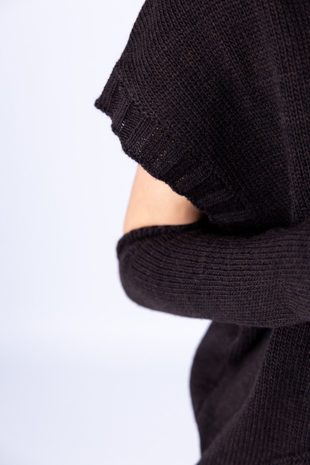 Tensione in - Gilet stondato con manicotti