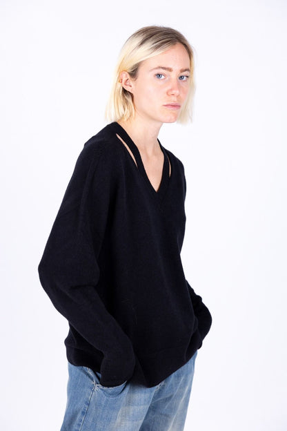 Tensione In - Maglia con buchi sulla spalla