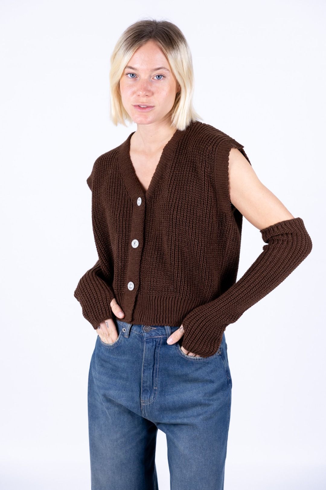 Susy Mix - Gilet c/bottone gioiello e manicotti