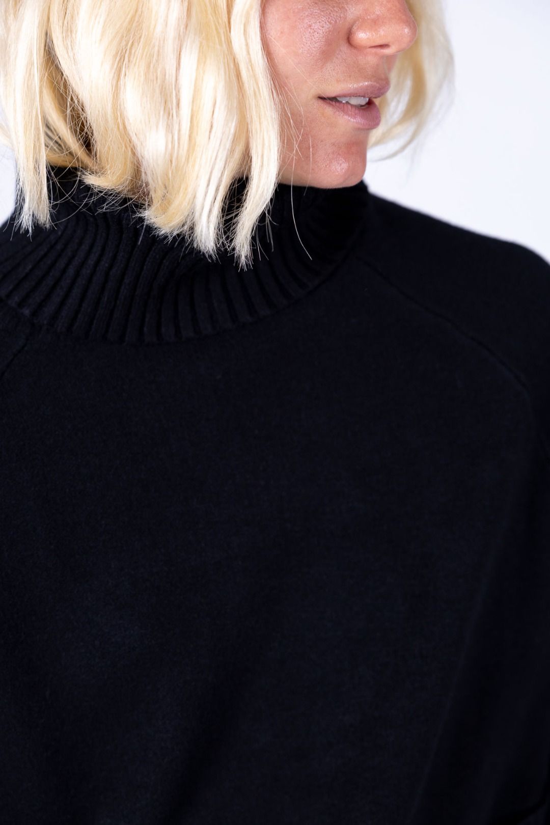 Decima Domus - Maglia collo alto con tasche