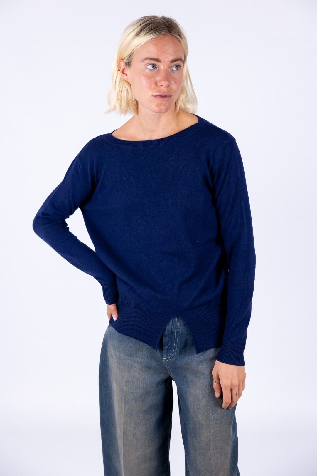 Bottega Artigiana - Maglia scollo barchetta spacchetto laterale