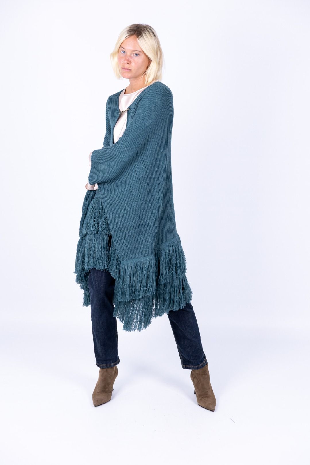 Surkana - Poncho con spilla e frange