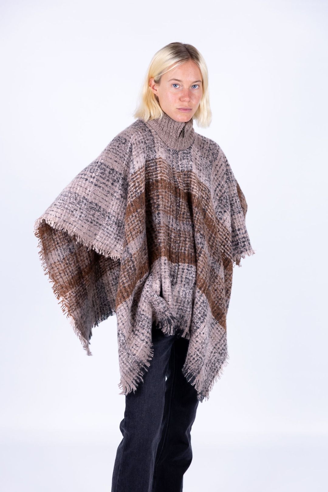 Surkana - Poncho a quadri con zip