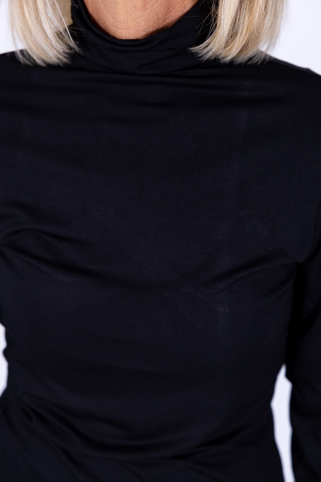 Surkana - T-shirt collo alto