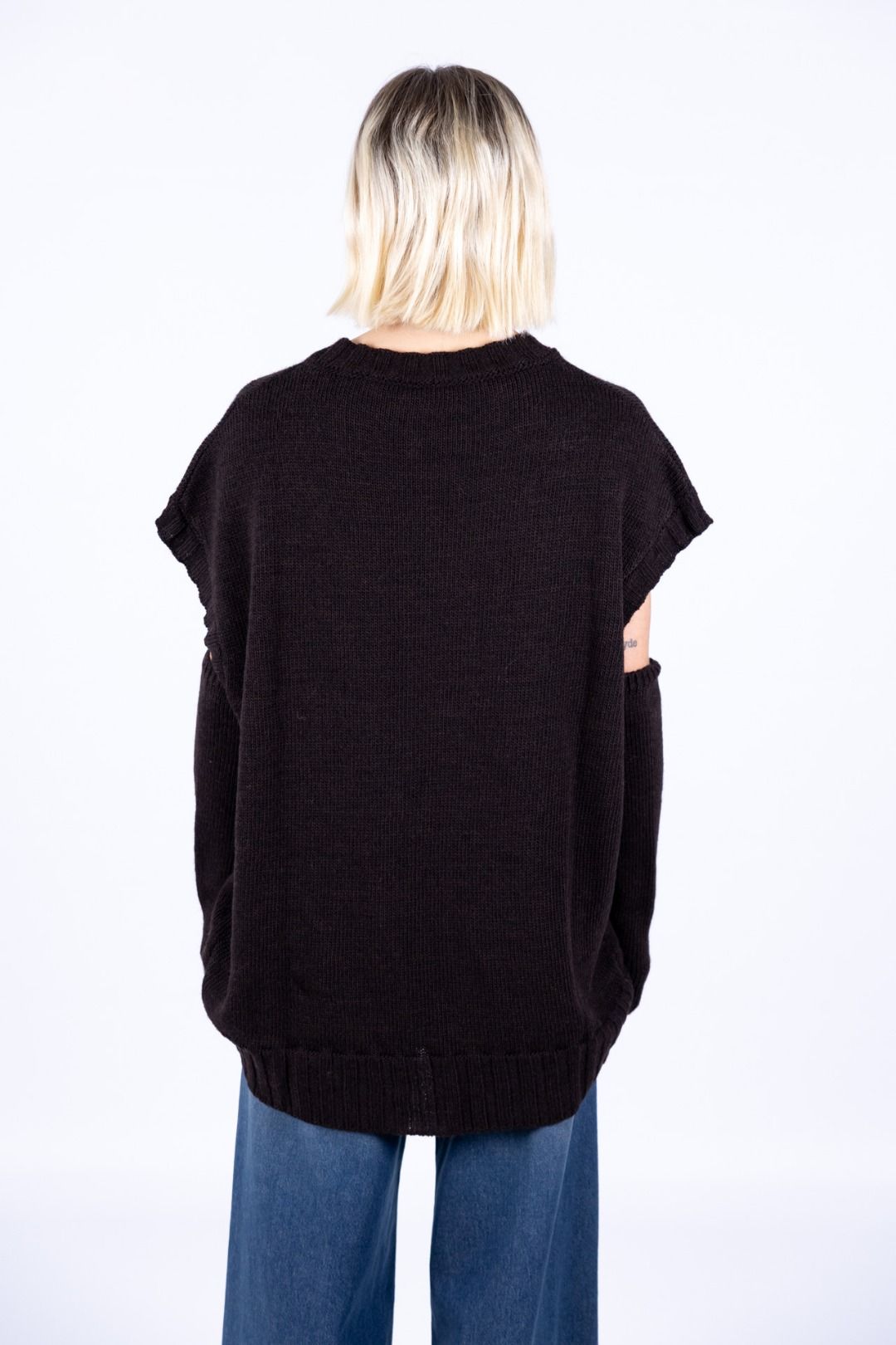 Tensione in - Gilet stondato con manicotti