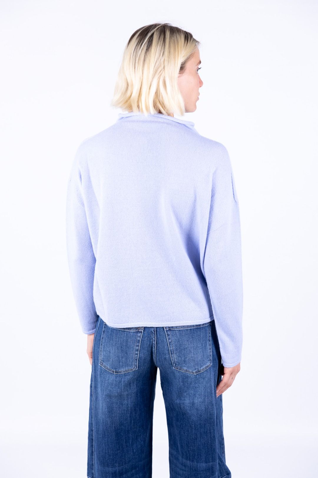 Nhoi Lab - Maglia con collo a cratere