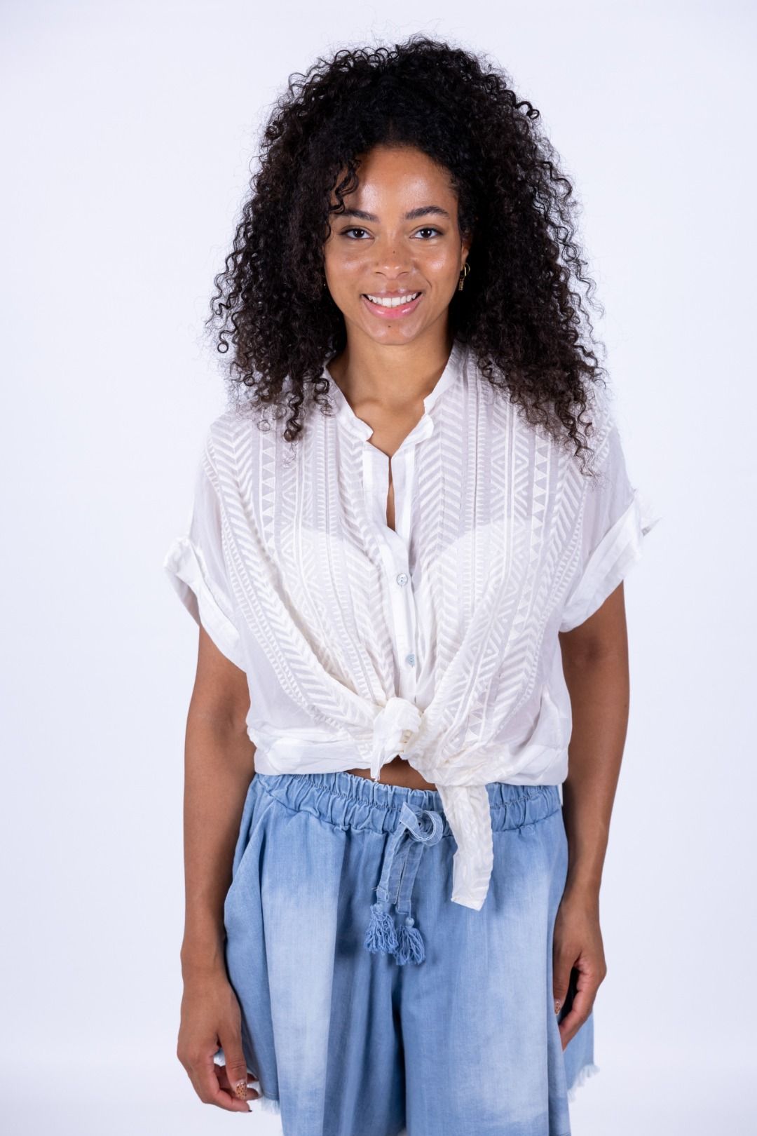 Tensione In - Camicia in mussola con ricamo m/c