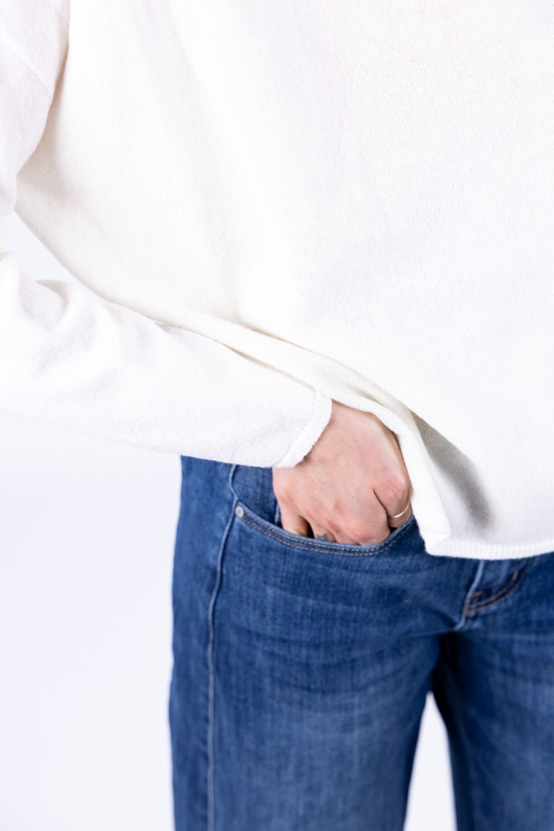 Nhoi Lab - Maglia con collo a cratere