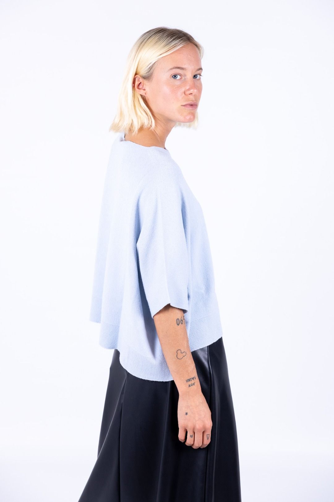 Arvs - Maglia scatoletta con manicotto