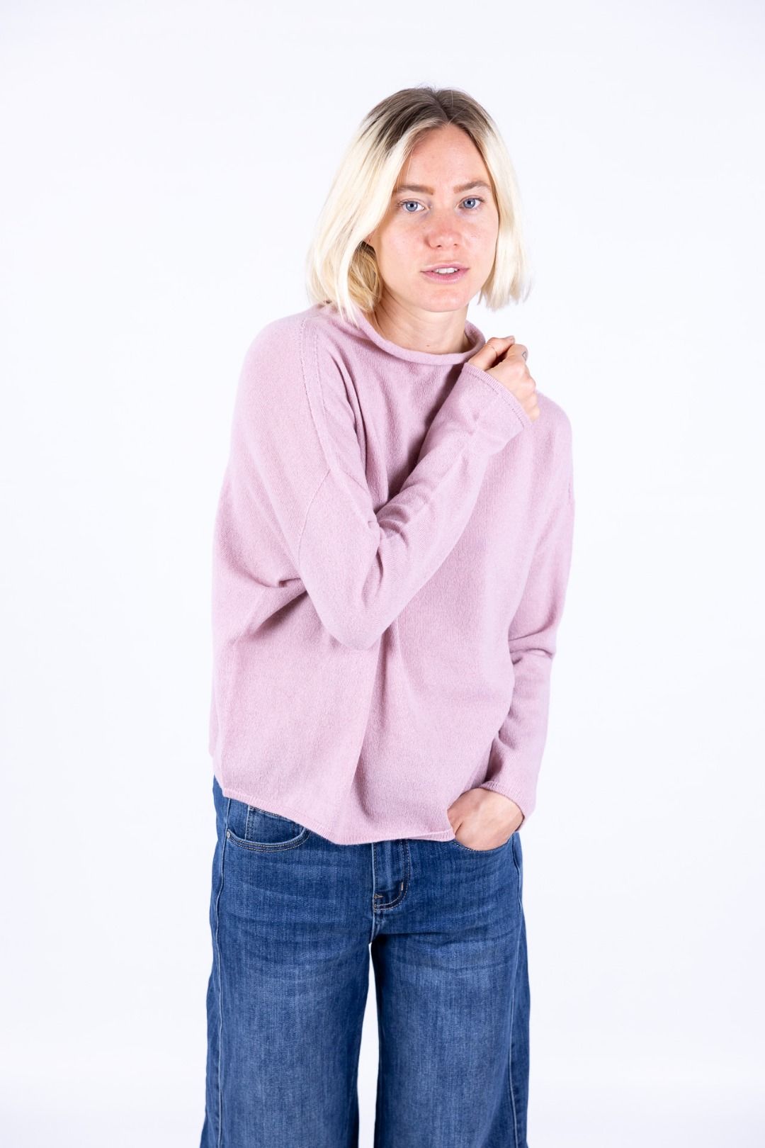 Nhoi Lab - Maglia con collo a cratere