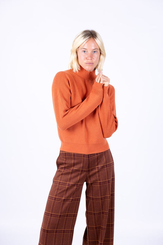Surkana - Maglia slim collo lupetto