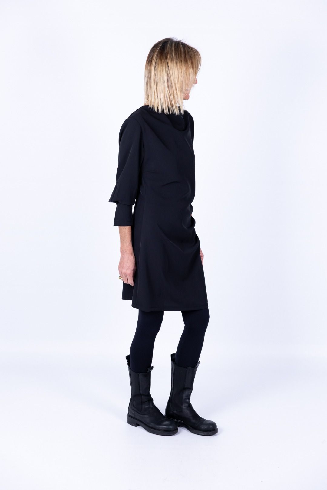 Susy Mix - Abito fluido con bottoni