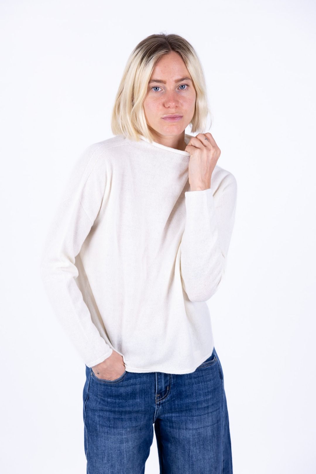 Nhoi Lab - Maglia con collo a cratere