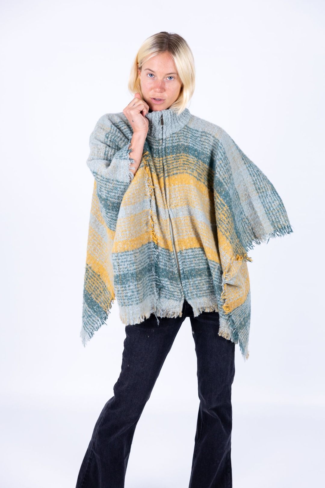 Surkana - Poncho a quadri con zip