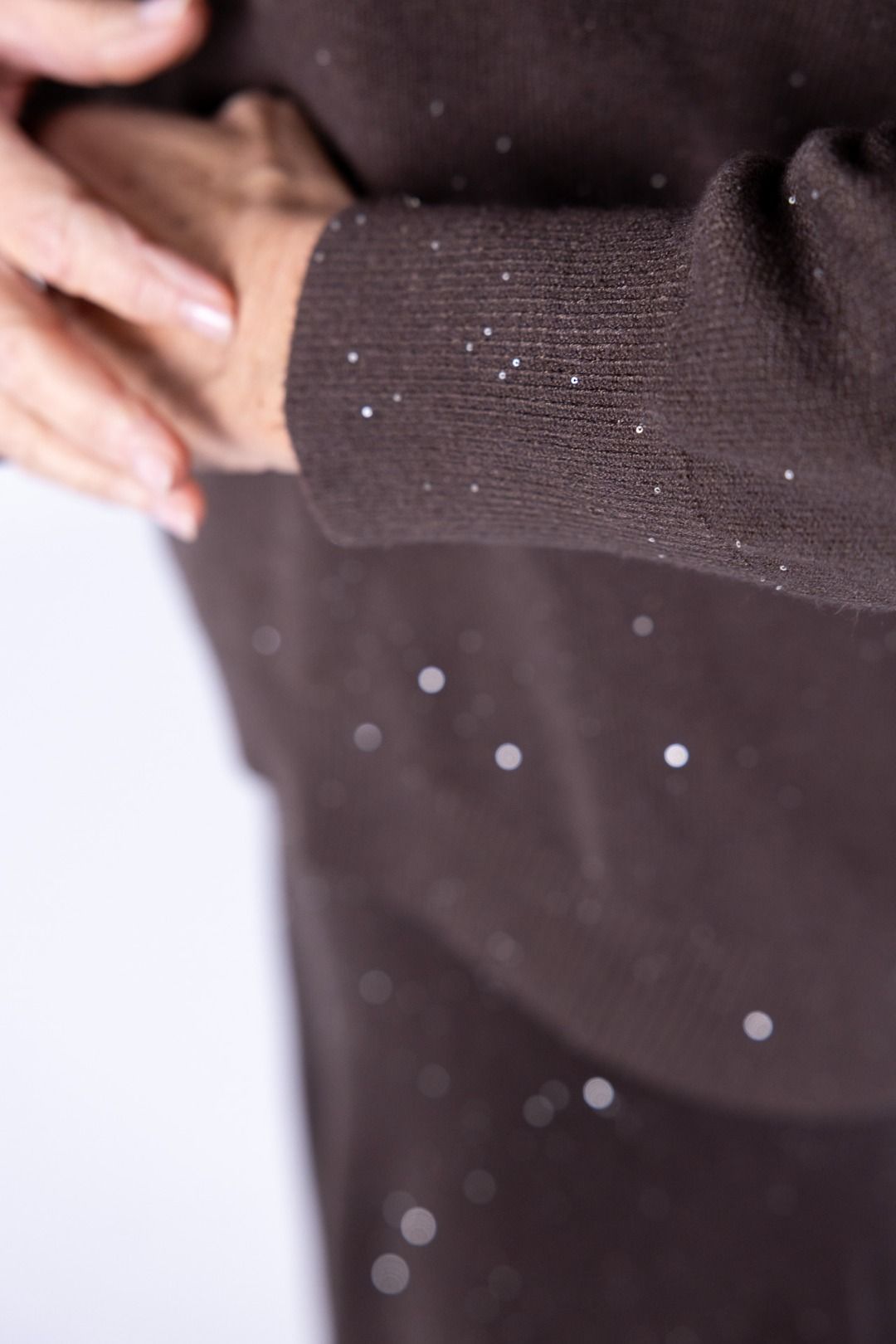 Susy Mix - Maglia scollo V in paillettes