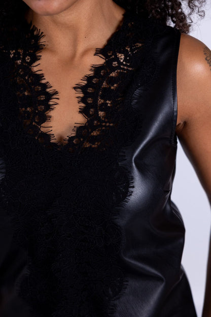 Tensione in - Top in pizzo